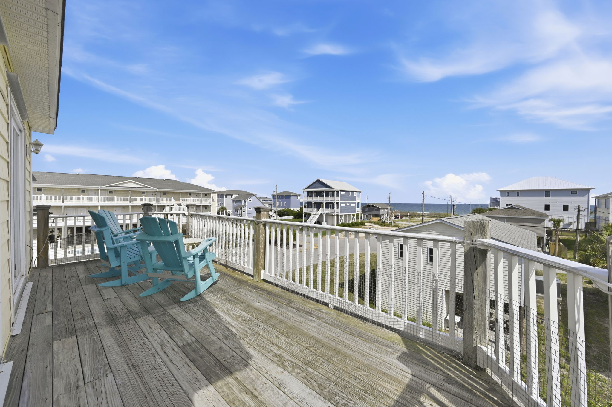 Upper Oceanside Deck