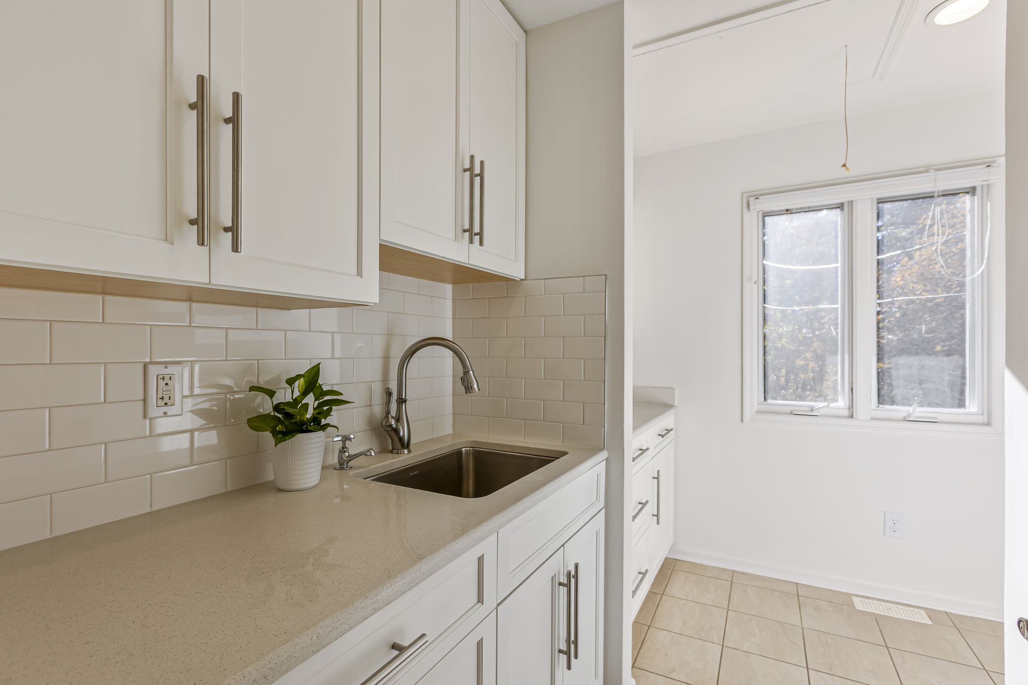 Laundry/catering room