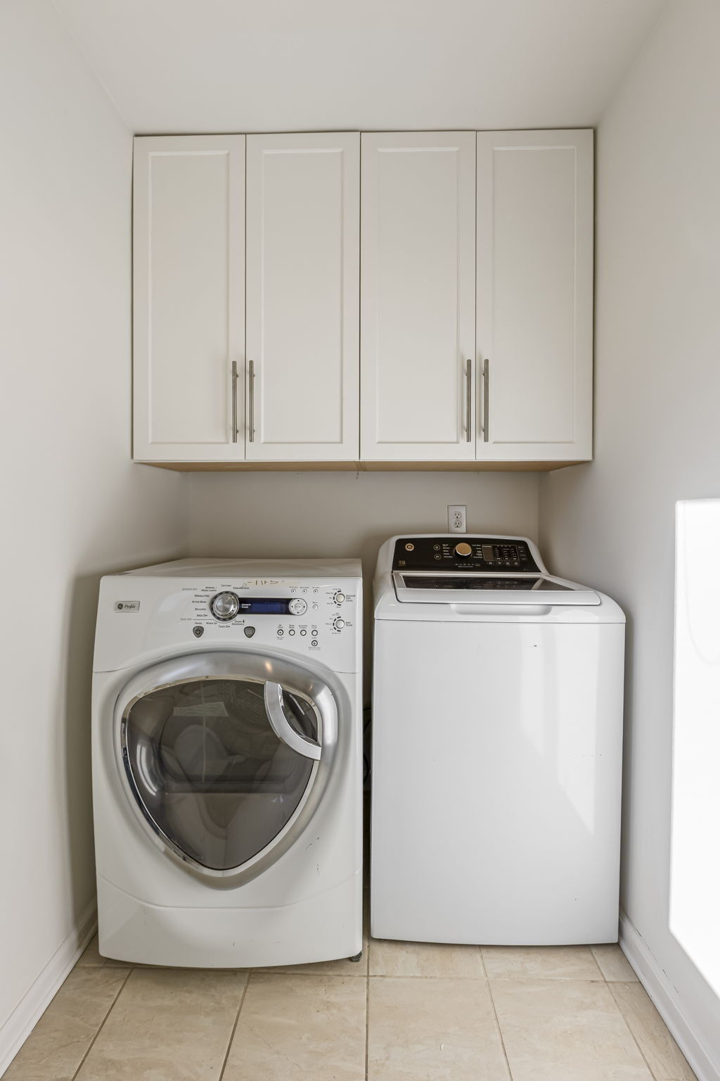 Laundry.  Washer/Dryer conveys not warranted