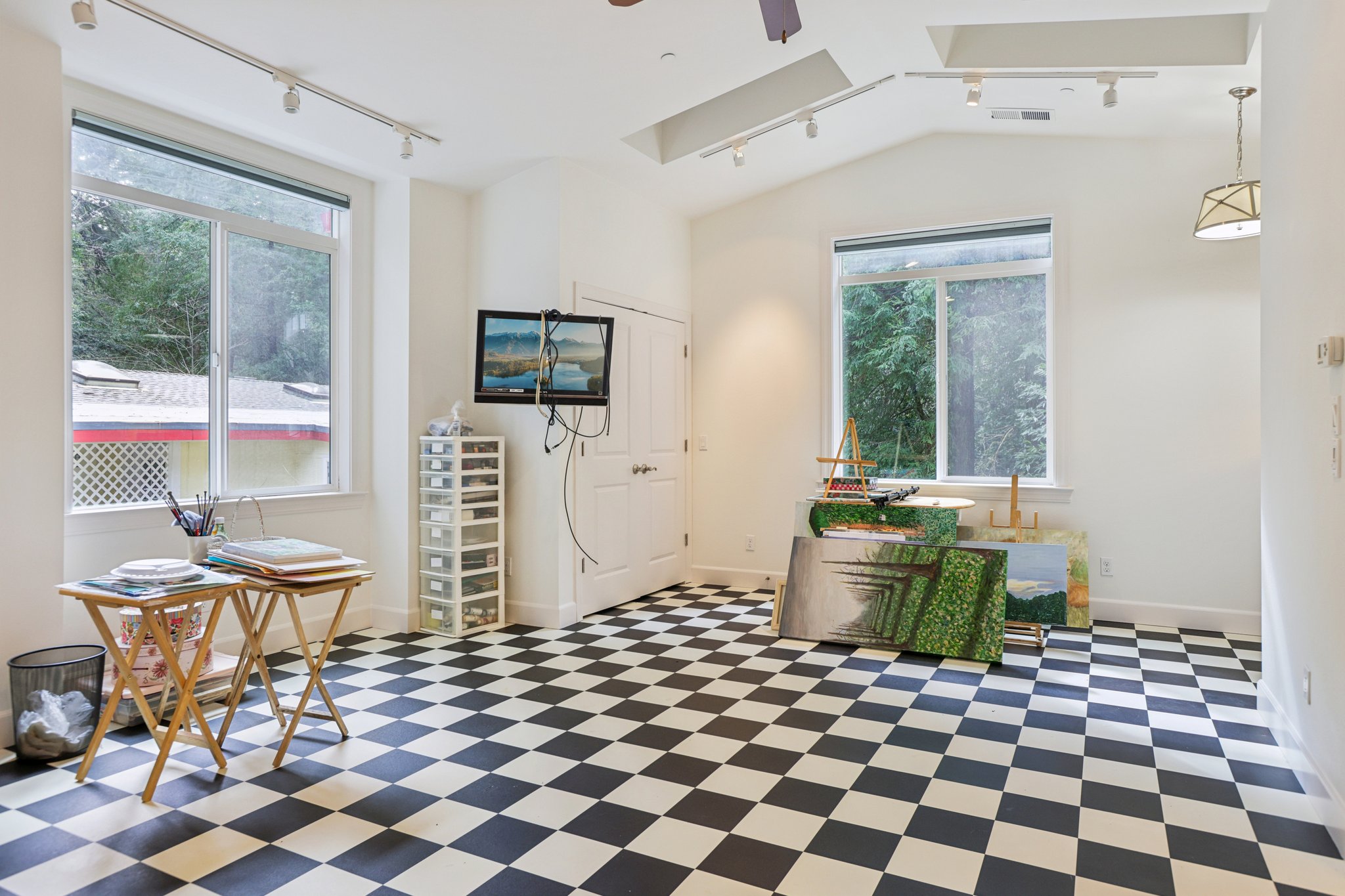 Laurel Rd-S2302-016.jpg