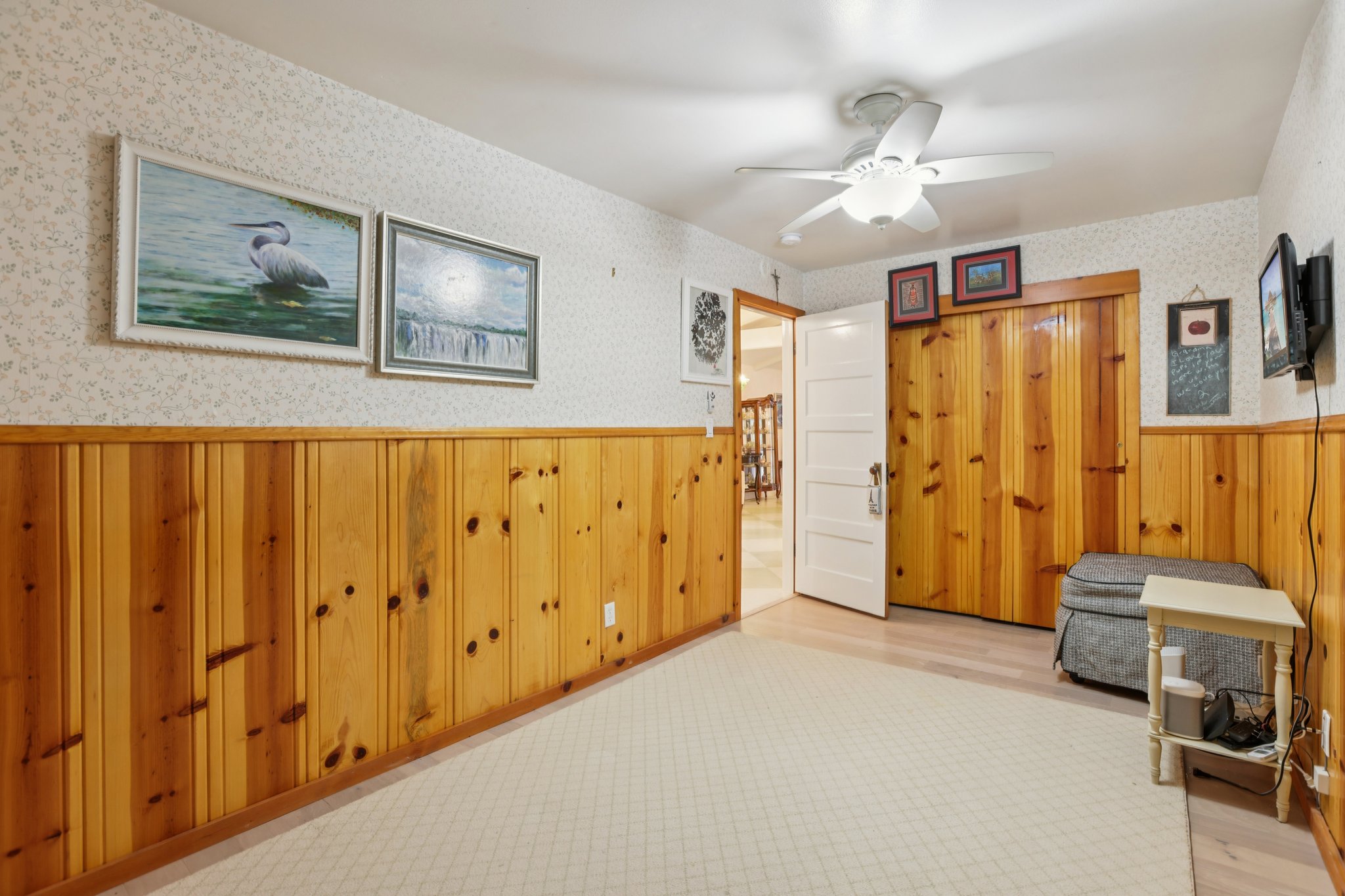 Laurel Rd-S2302-024.jpg