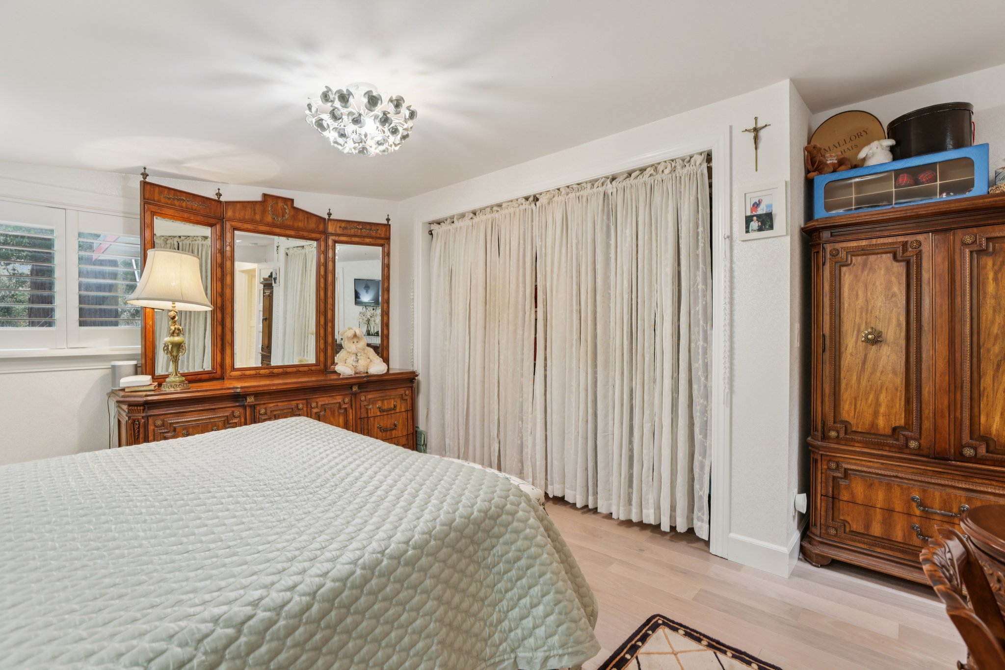 Laurel Rd-S2302-031.jpg