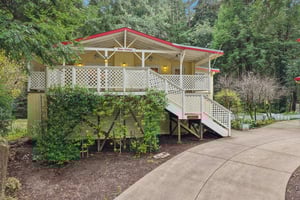 Laurel Rd-S2302-043.jpg