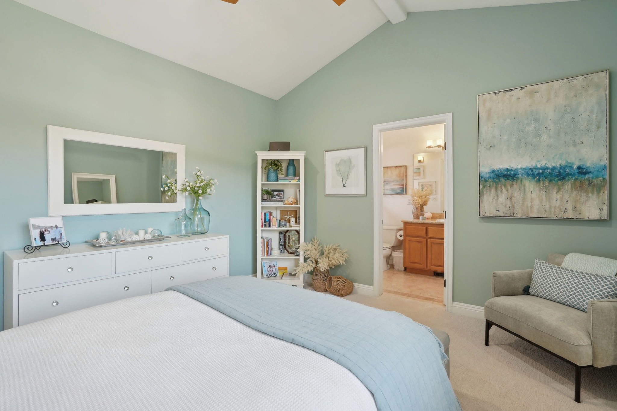  Photo 40