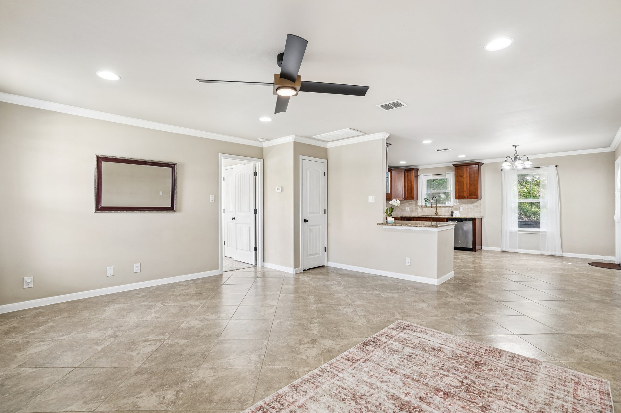 Bonnyview Dr-S2305-008.jpg