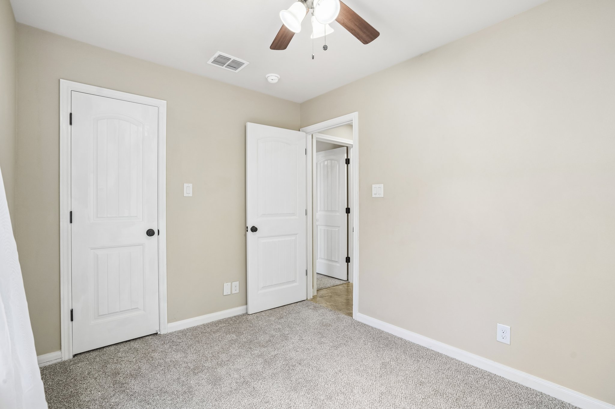 Bonnyview Dr-S2305-020.jpg