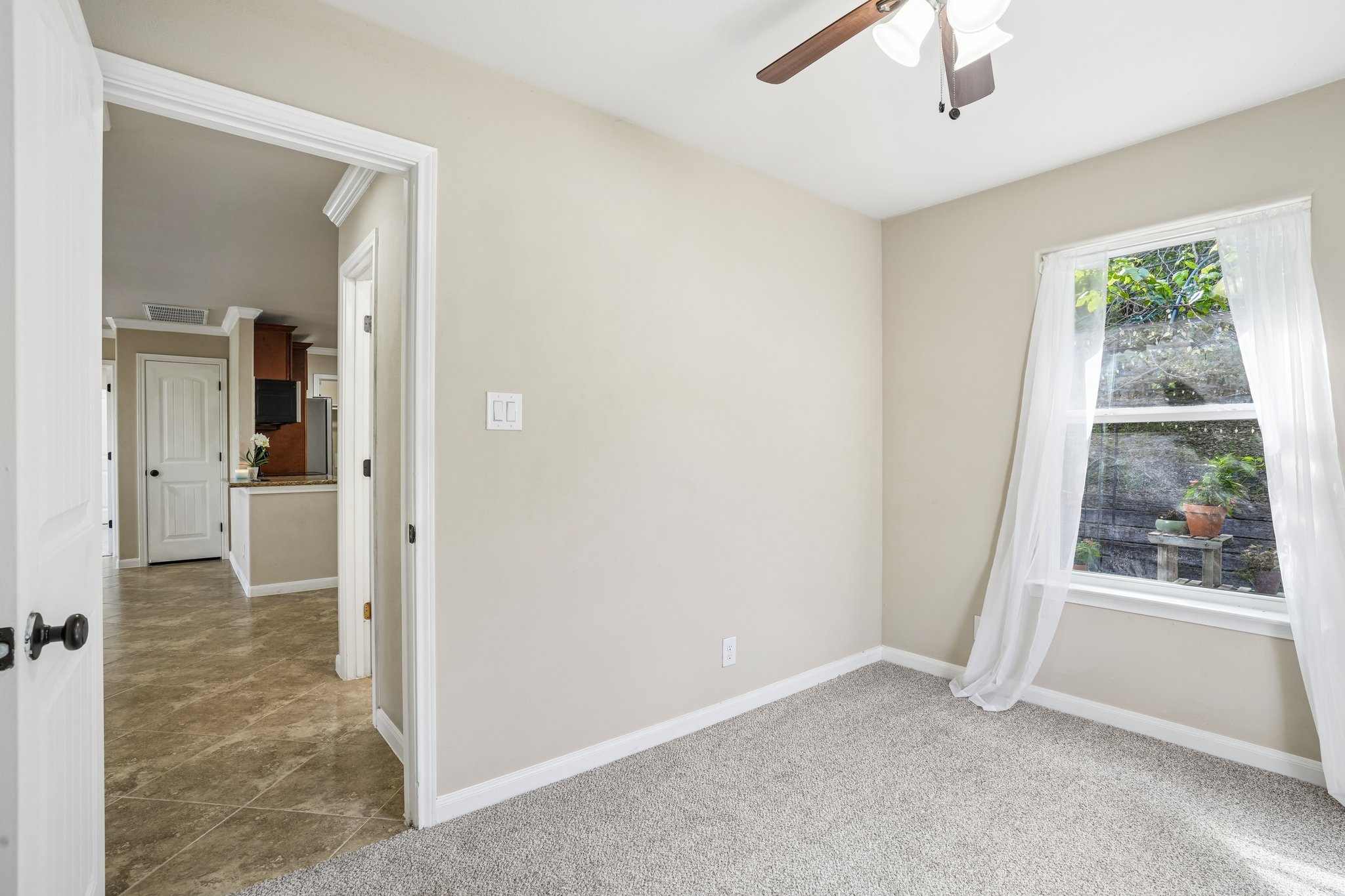Bonnyview Dr-S2305-021.jpg