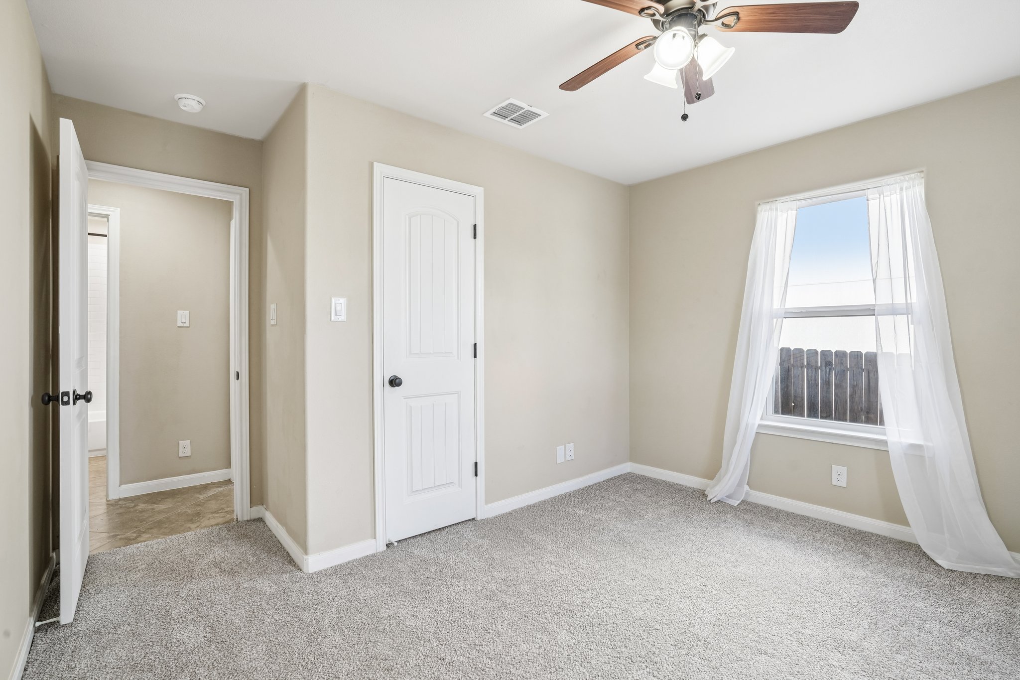 Bonnyview Dr-S2305-024.jpg