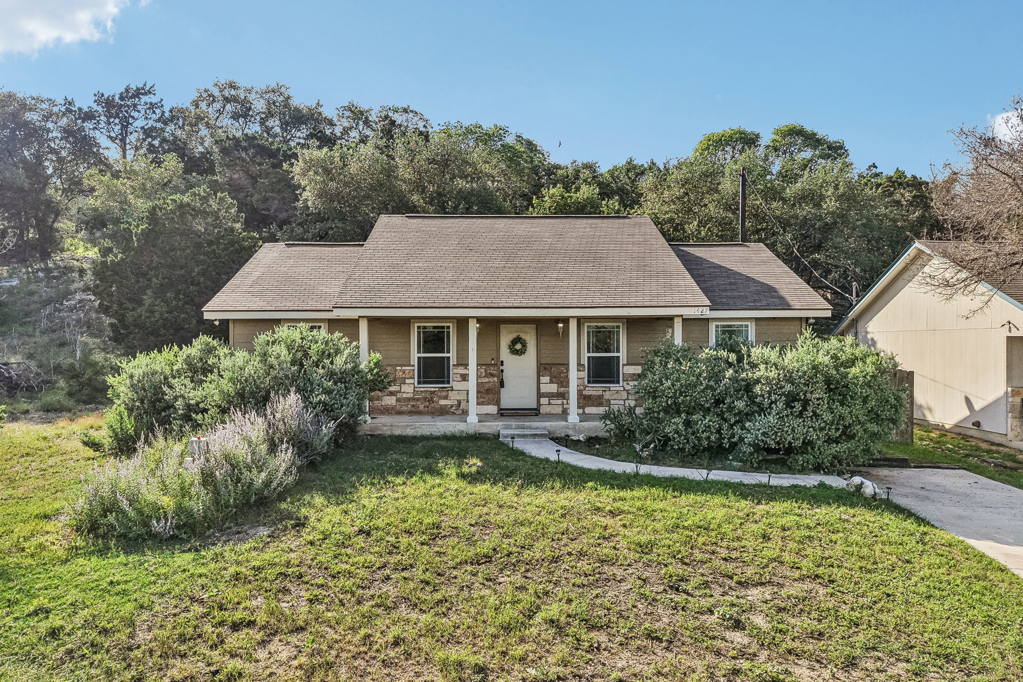 1427 Bonnyview Dr-d-001