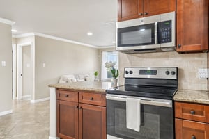 Bonnyview Dr-S2305-012.jpg