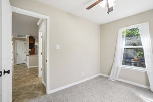 Bonnyview Dr-S2305-021.jpg