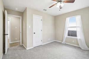 Bonnyview Dr-S2305-024.jpg