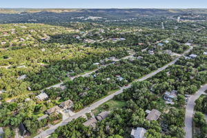 1427 Bonnyview Dr-d-013