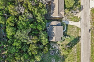 1427 Bonnyview Dr-d-019