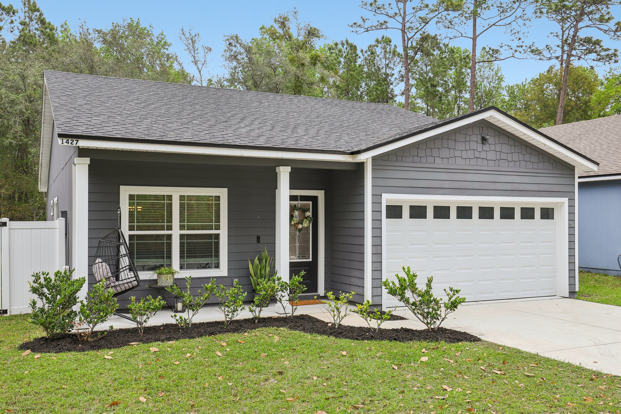 Florida St-S2503-002.jpg