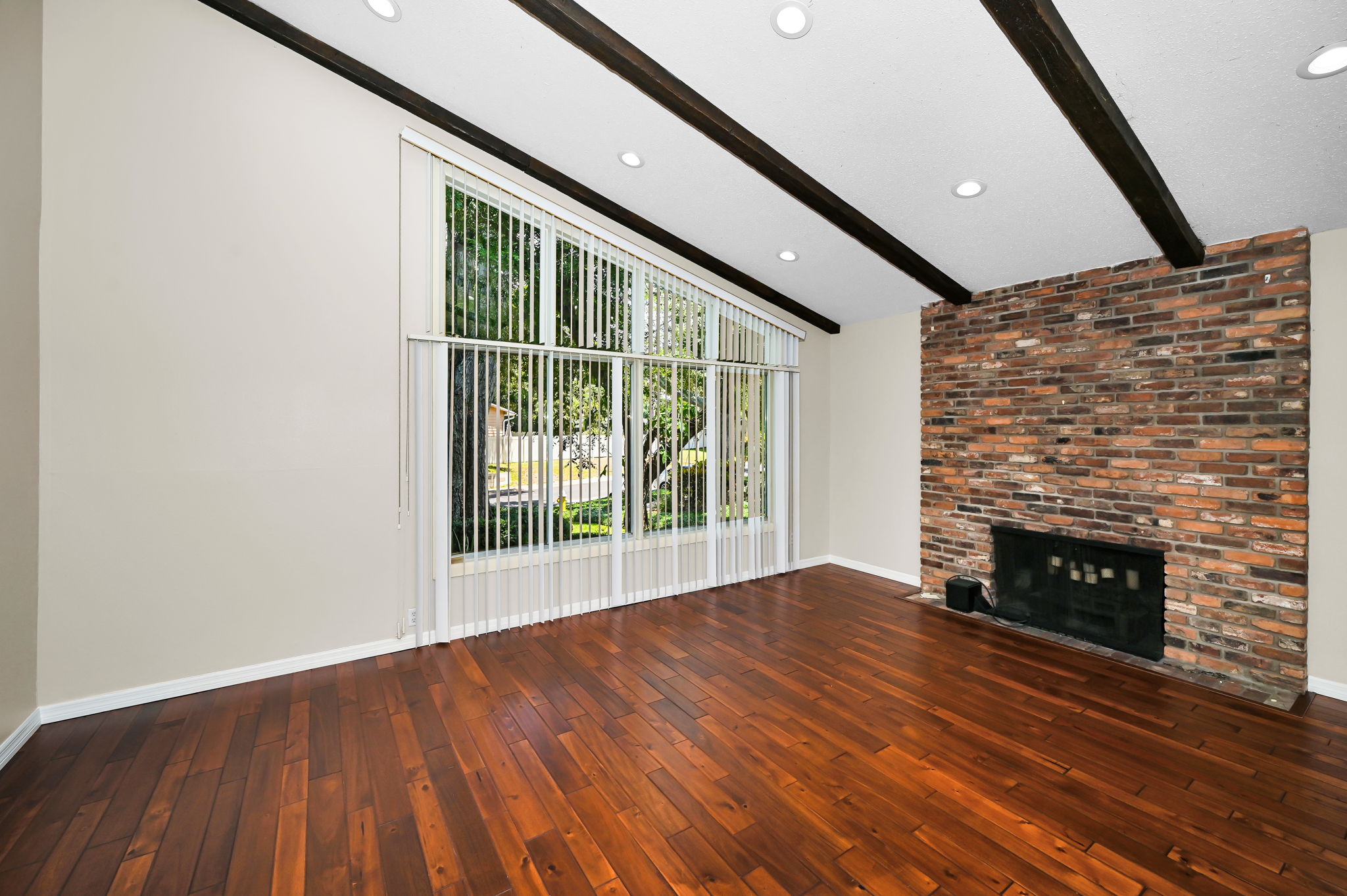 Living Room4