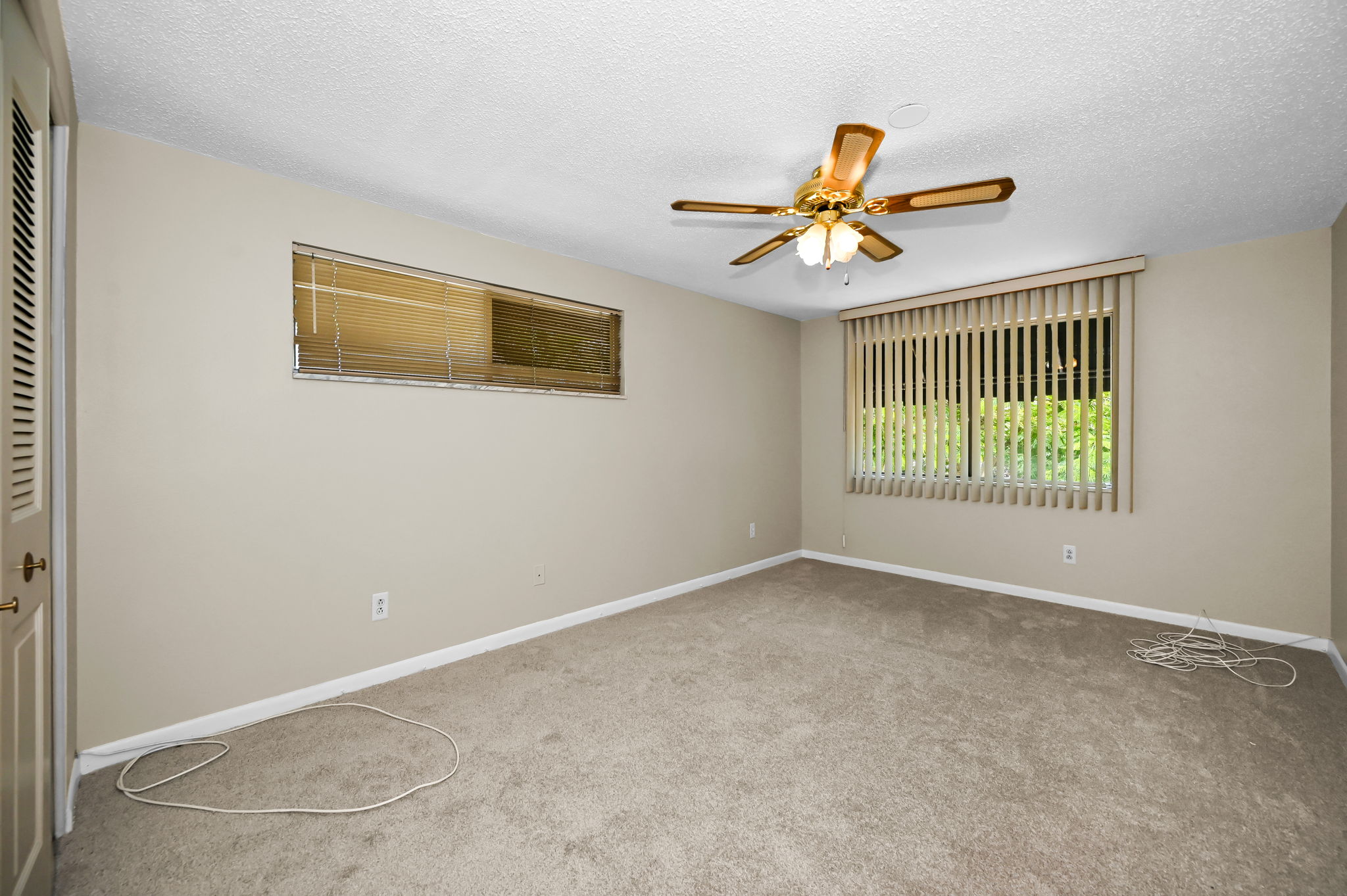 Upper Level Bedroom3