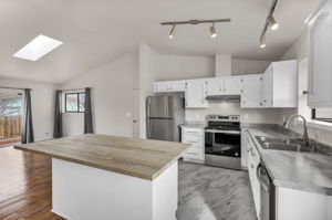  Photo 35