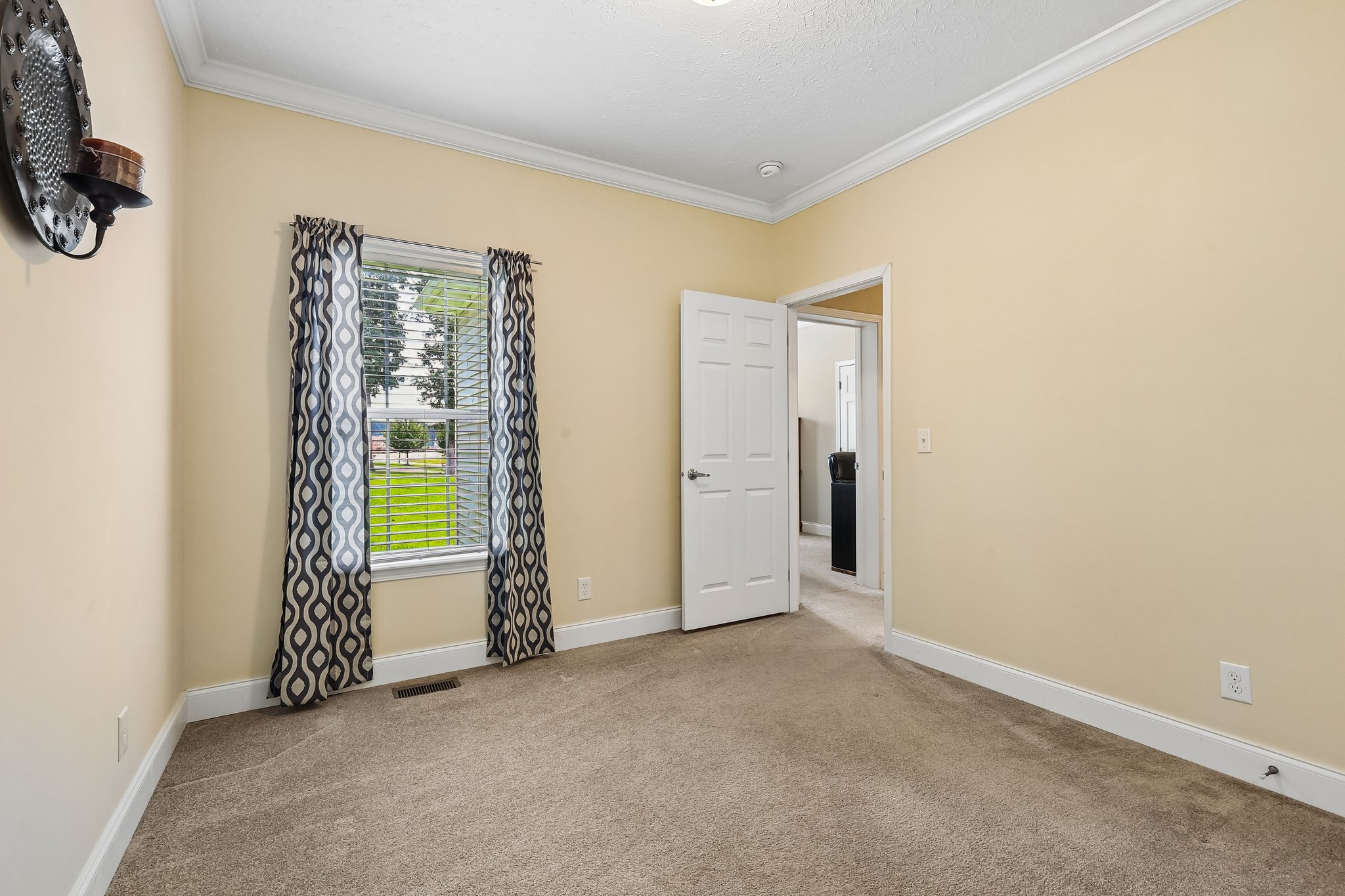 018.jpg