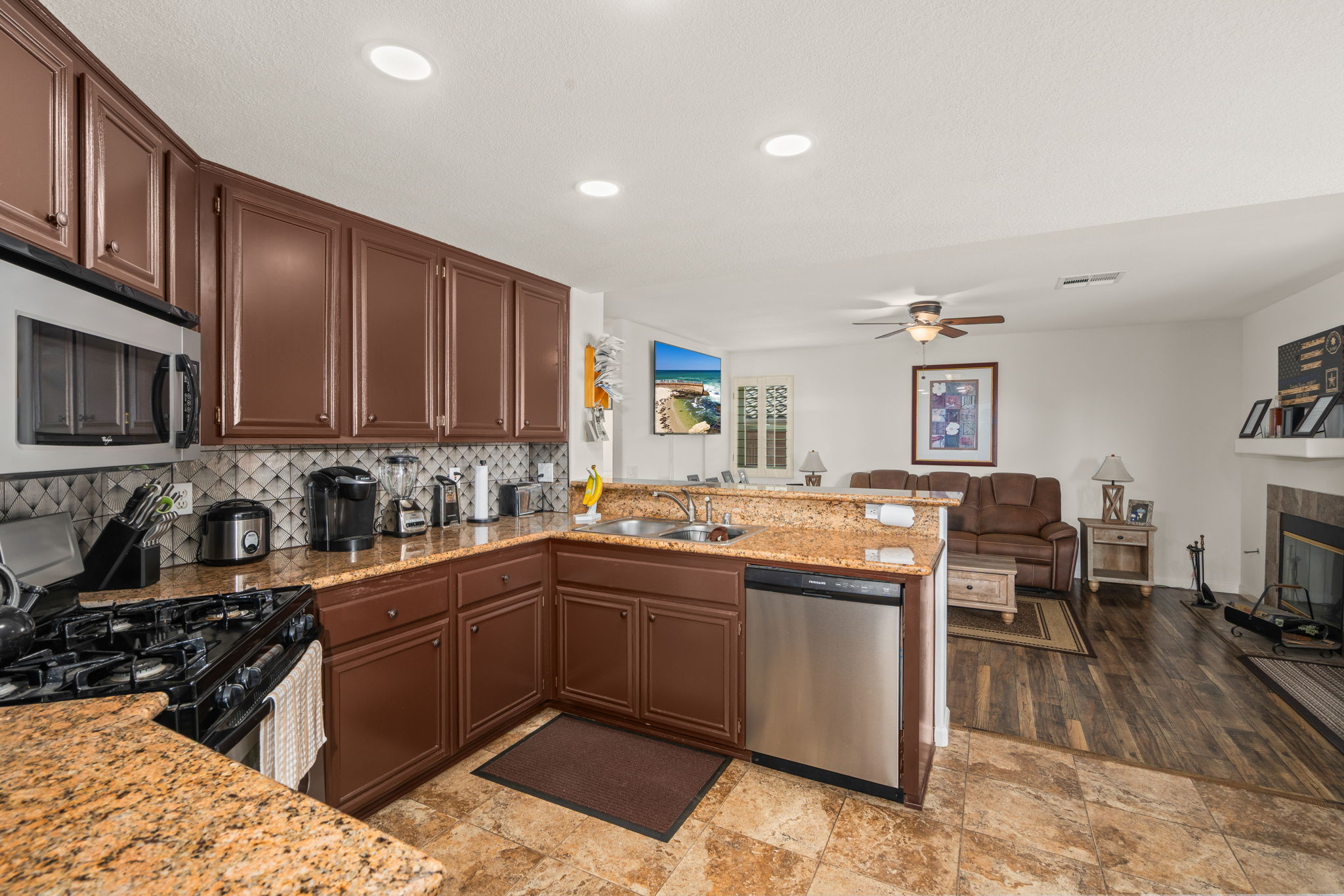 14280 Legacy Ln-39