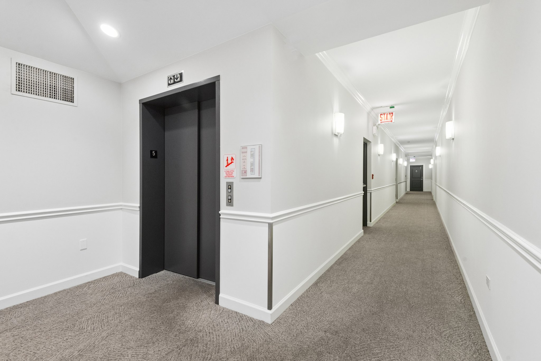 1436 - 1429 N Wells St 502_004.jpg