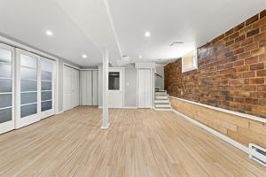  Photo 61