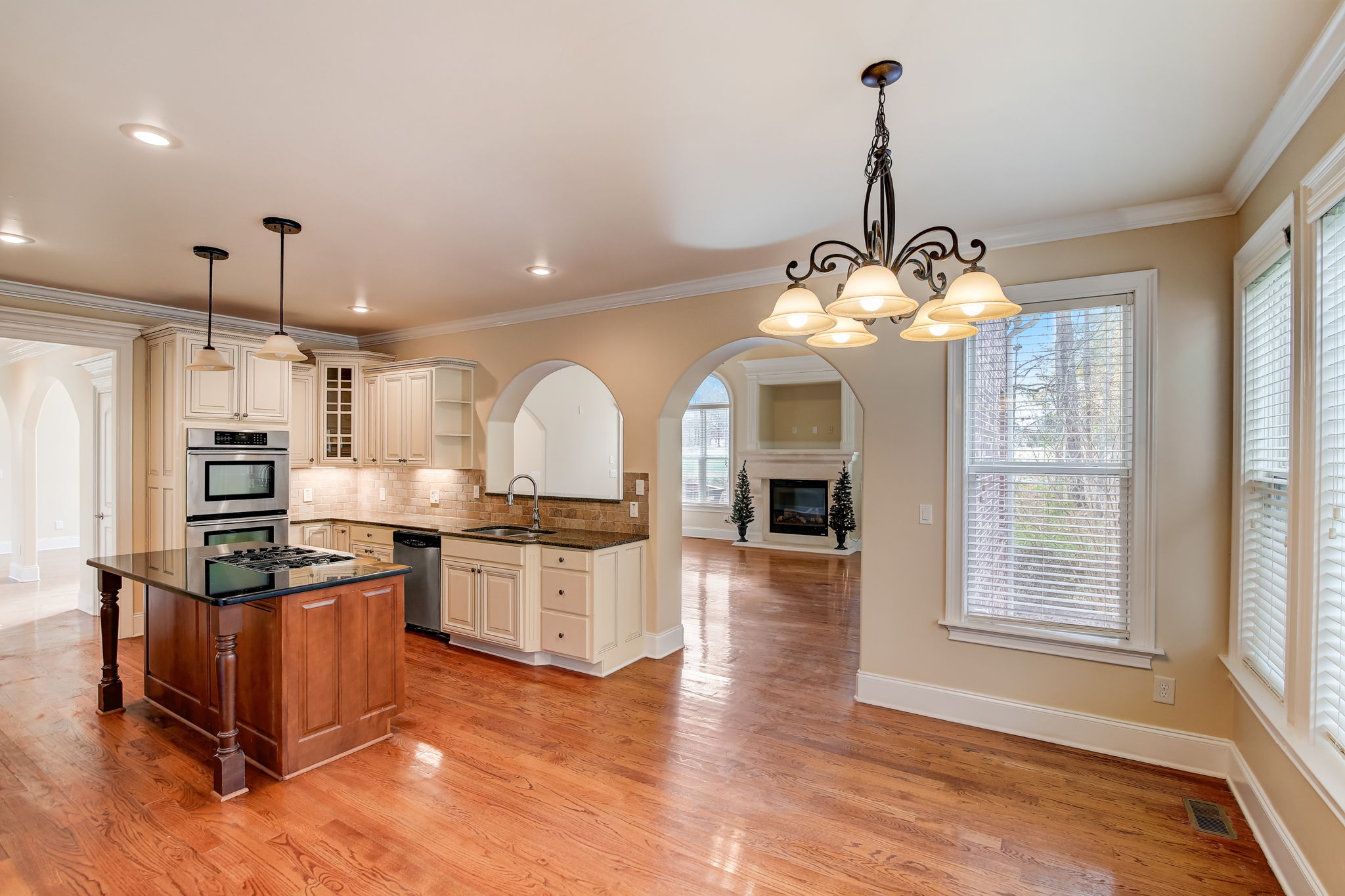 Crystal Lake Blvd-023