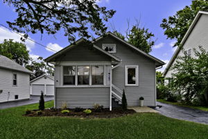  Photo 0