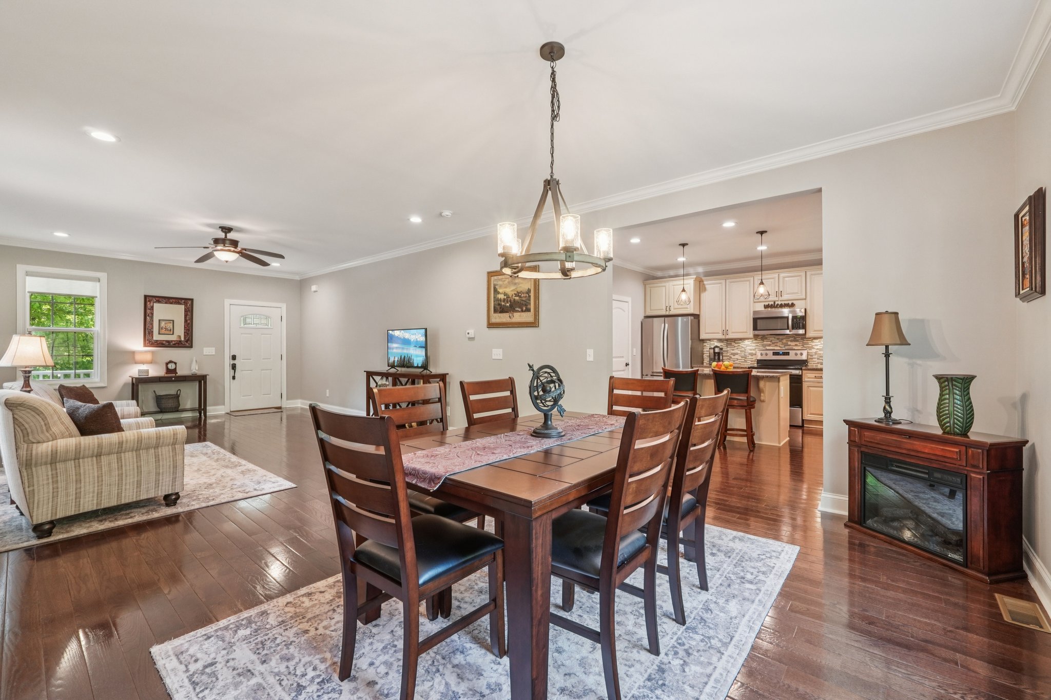 Fremont Loop-S1504-016.jpg