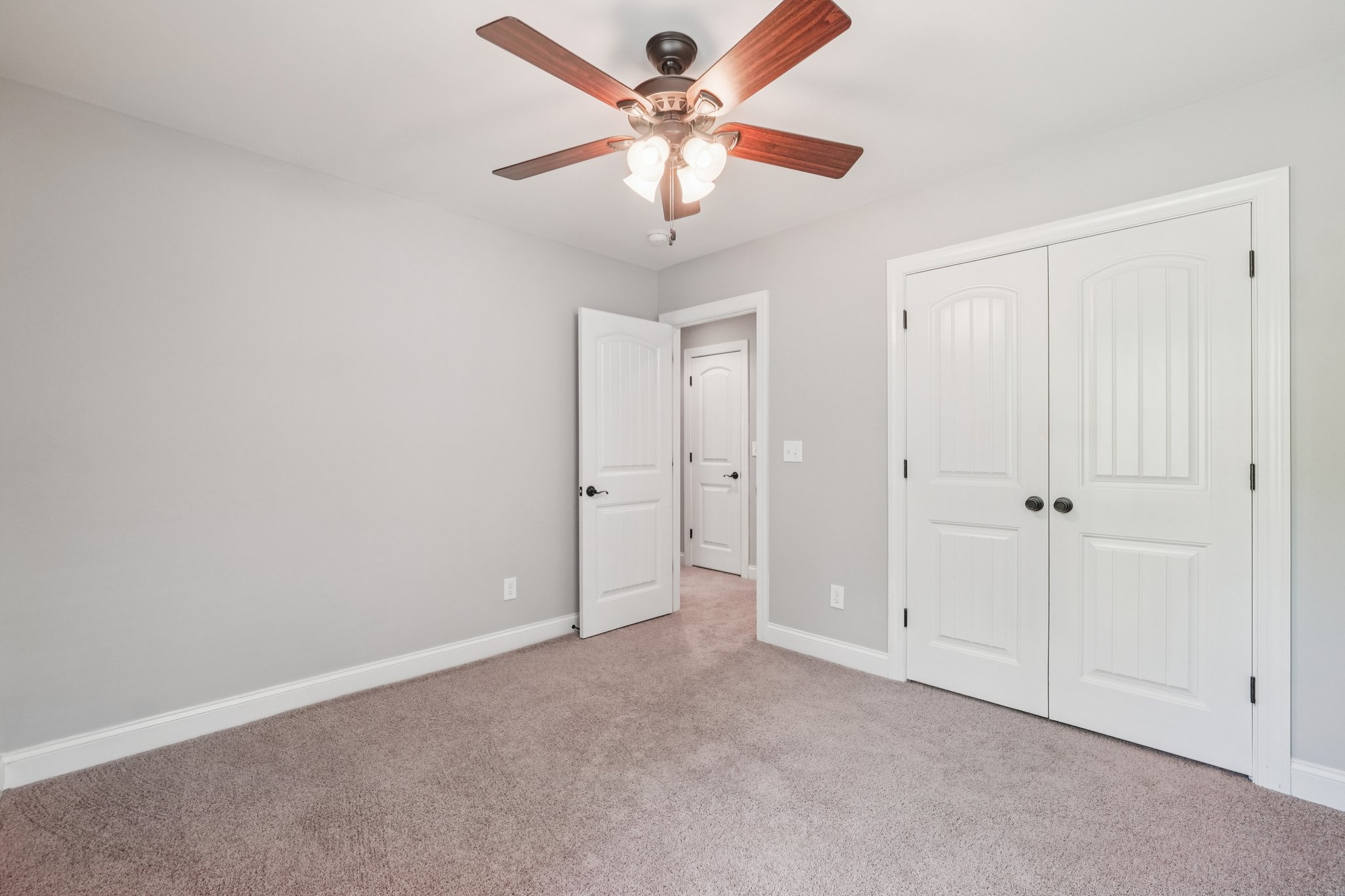 Fremont Loop-S1504-033.jpg