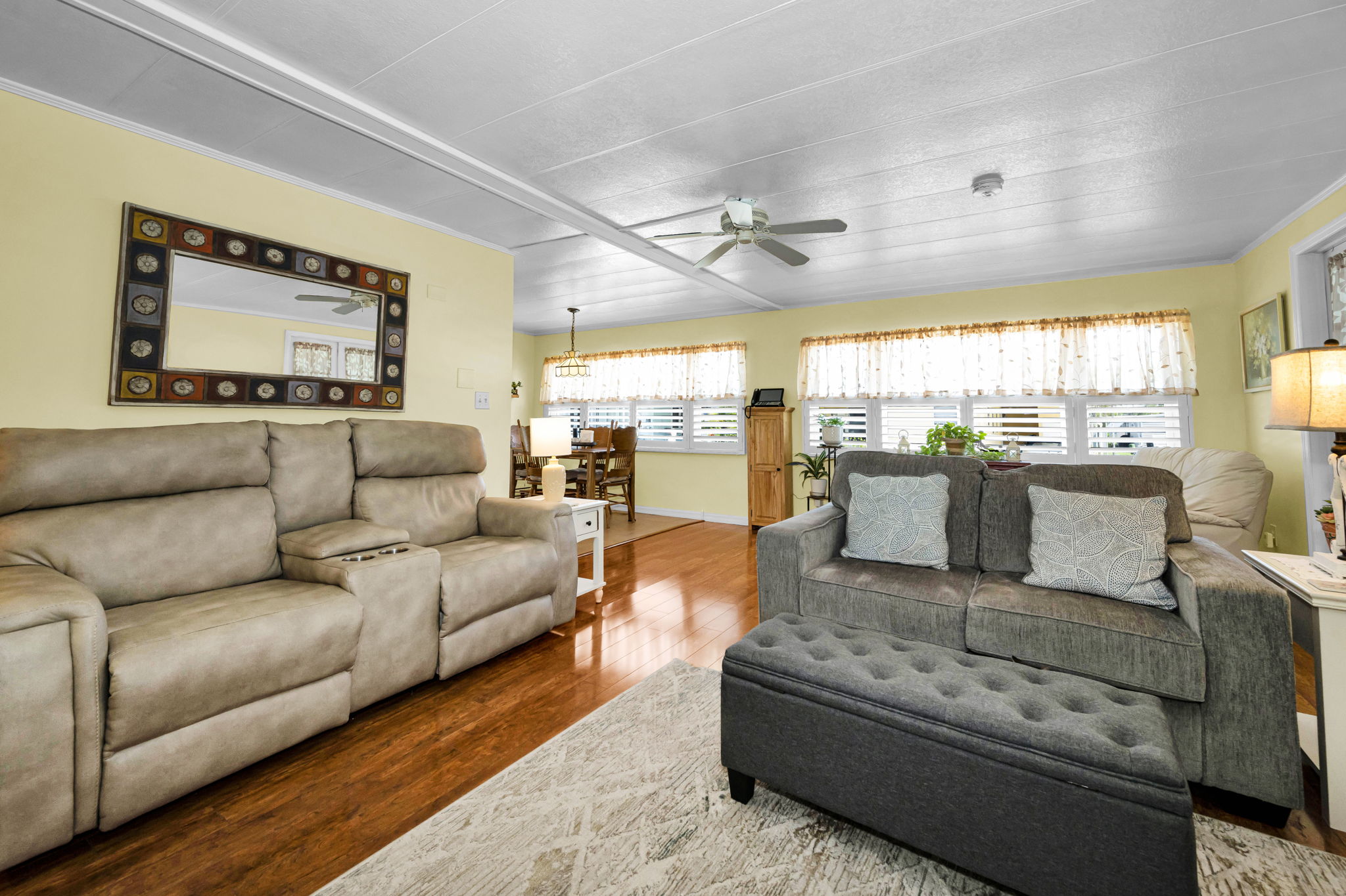 Living Room 4