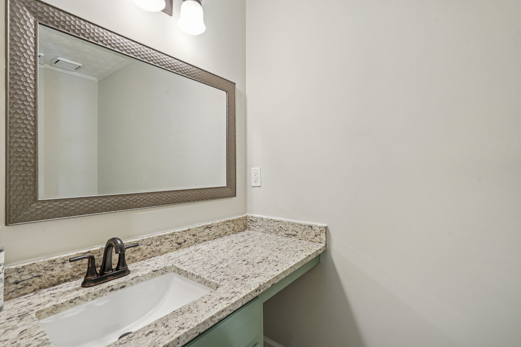Patterson Rd SW-S2908-015.jpg