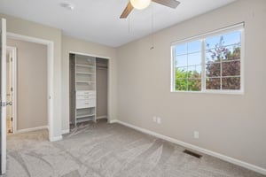 Pelican Ave-S1606-027.jpg