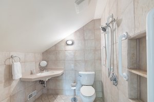  Photo 45