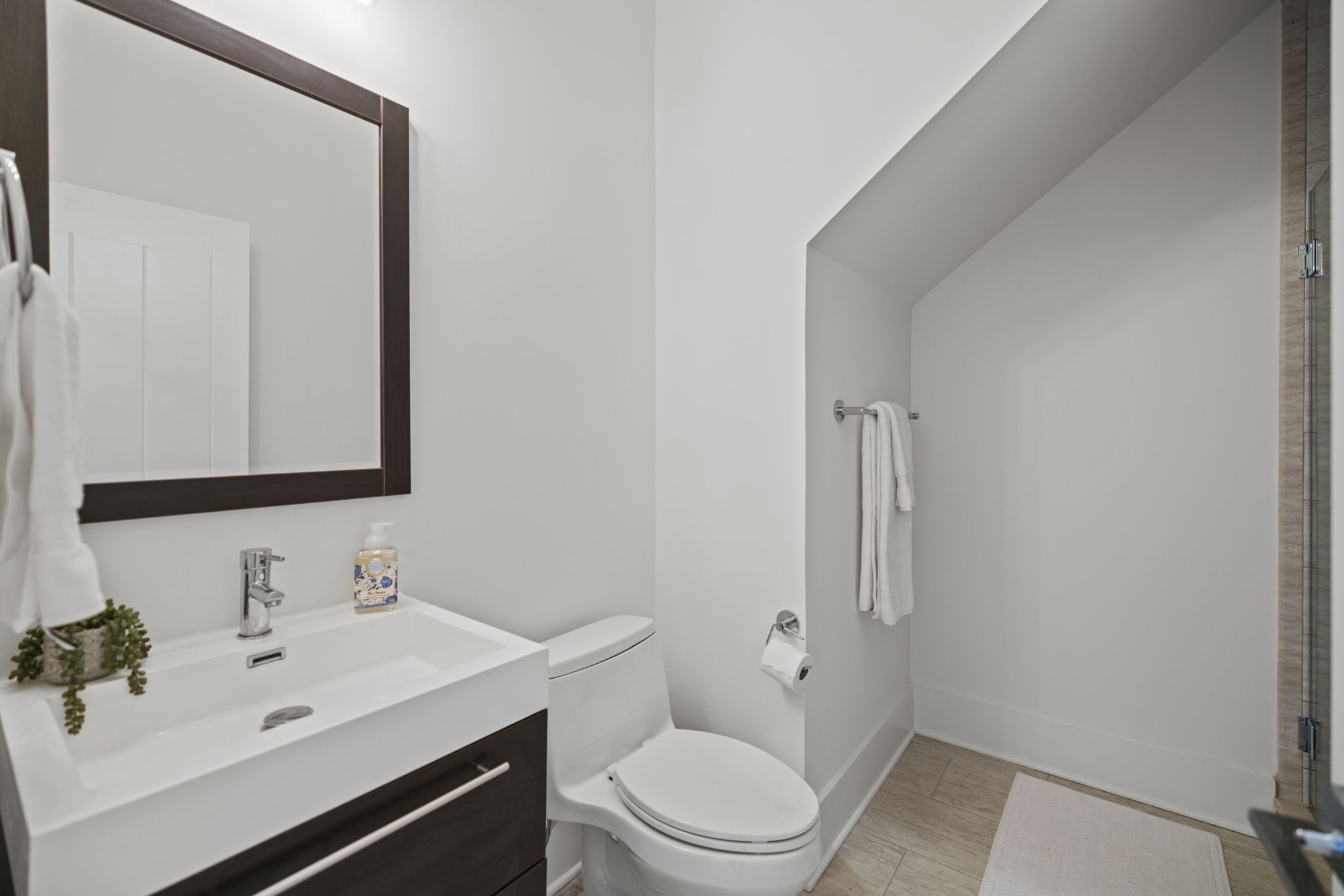 Main Level Full Bath