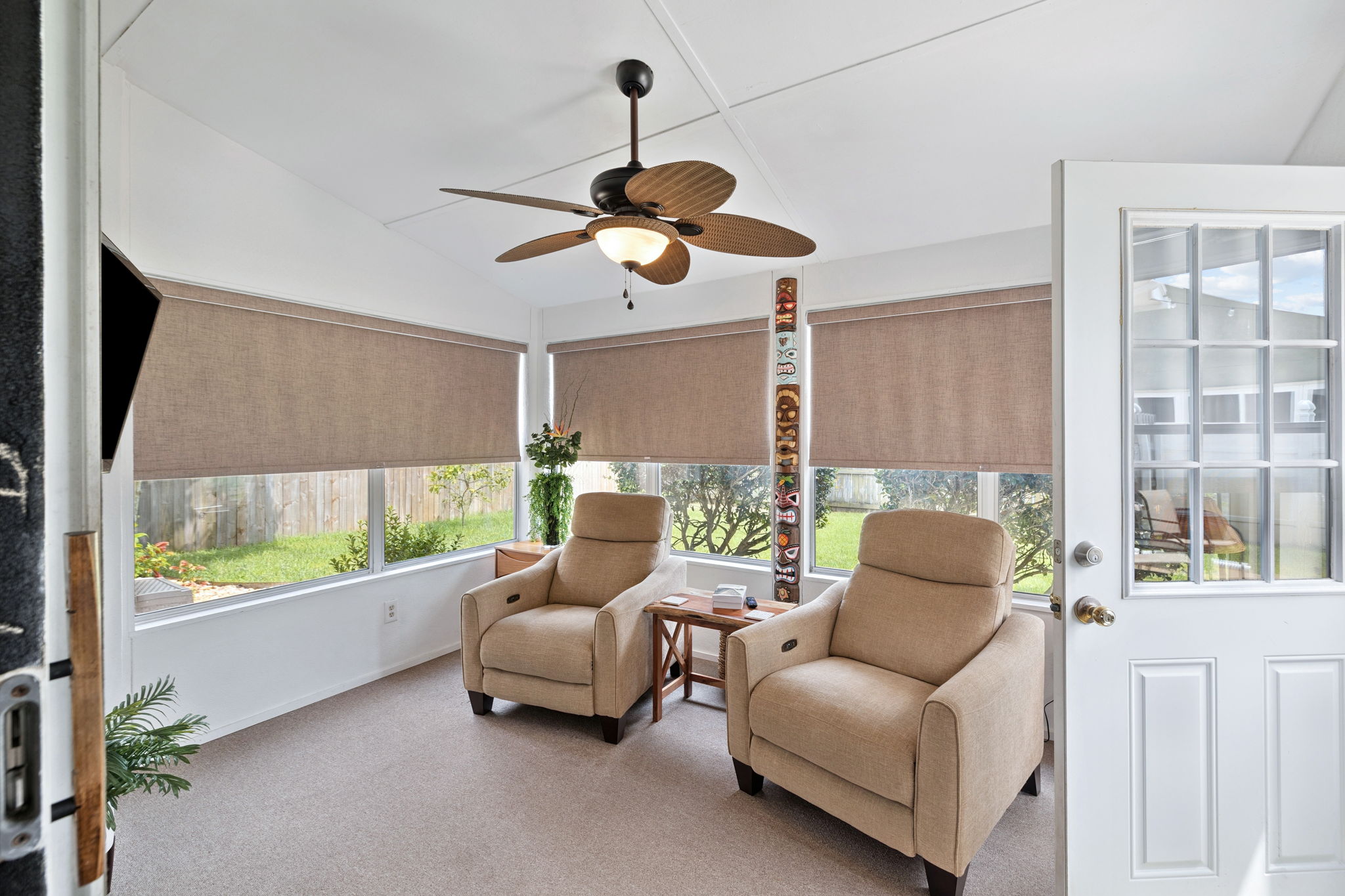 Array_143SeaclusionCir-44