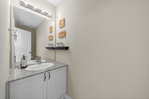  Photo 31