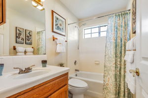 031_143 Viki Ct