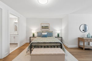 Villabrook 77