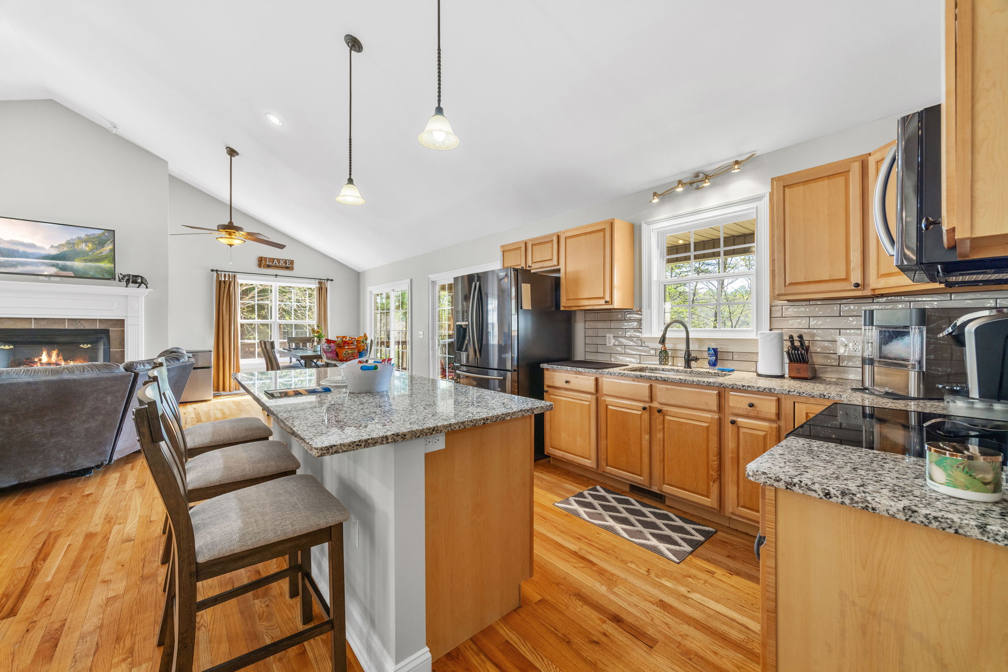 143 West Waters Edge-14