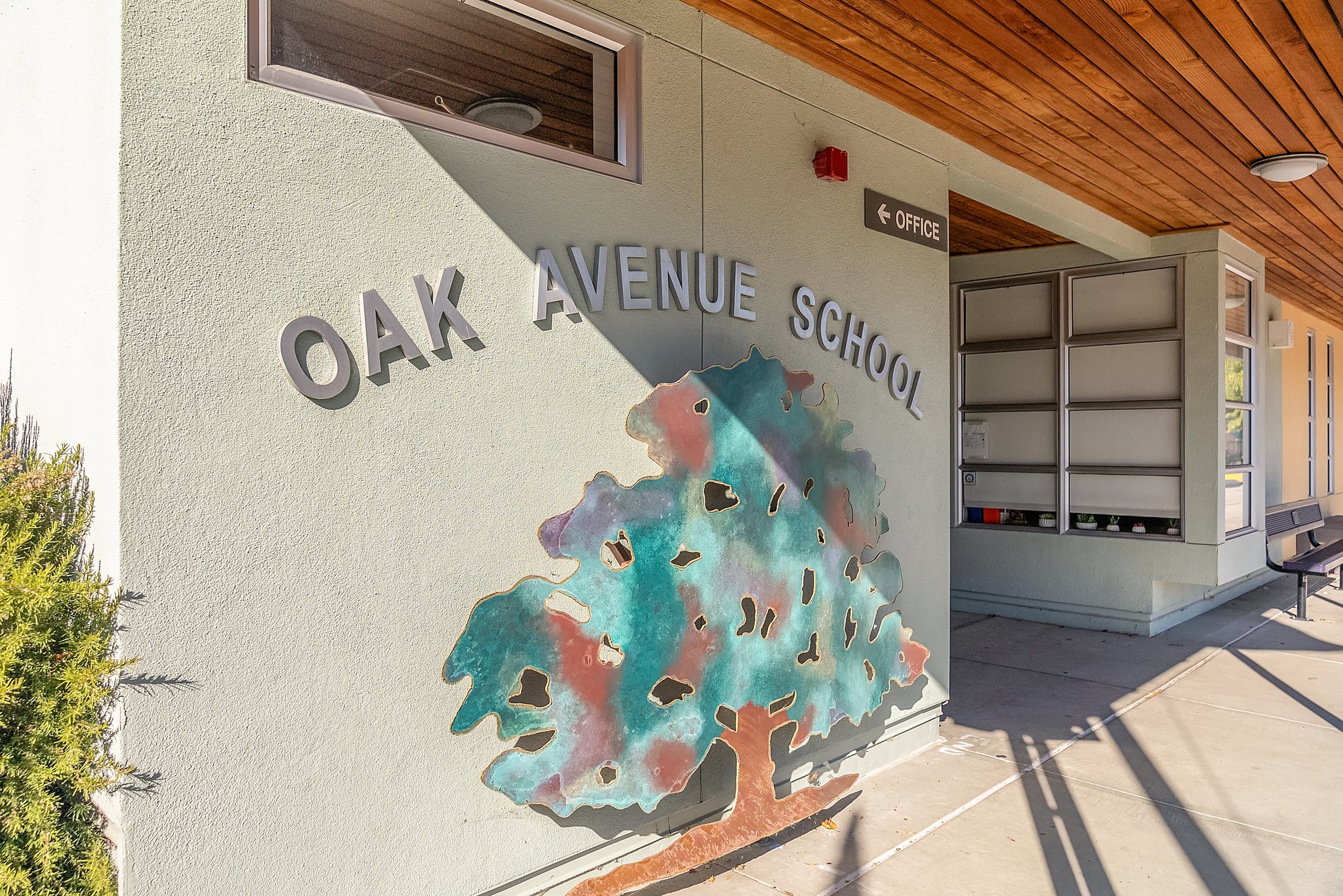 Oak Avenue School
