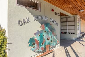 Oak Avenue School