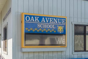 Oak Avenue School
