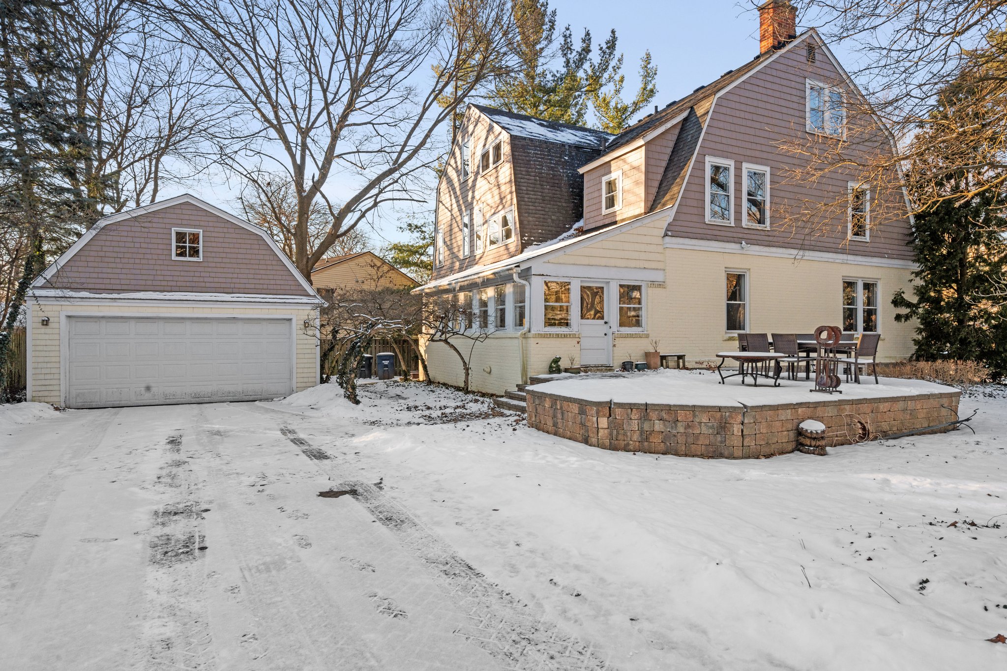 Two Car Detached Garage - Paver Patio