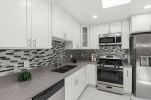 014_F8_1430 Chilco St
