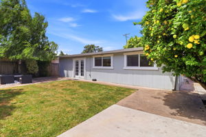 039_F8_1430 Chilco St