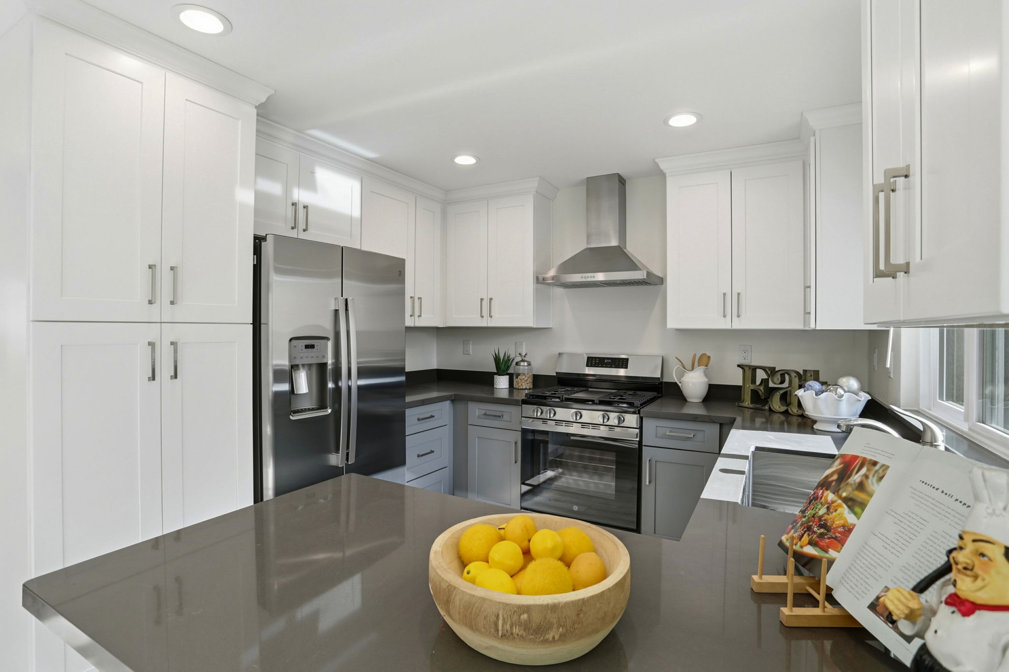 012_F8_1430 Cuciz Ln