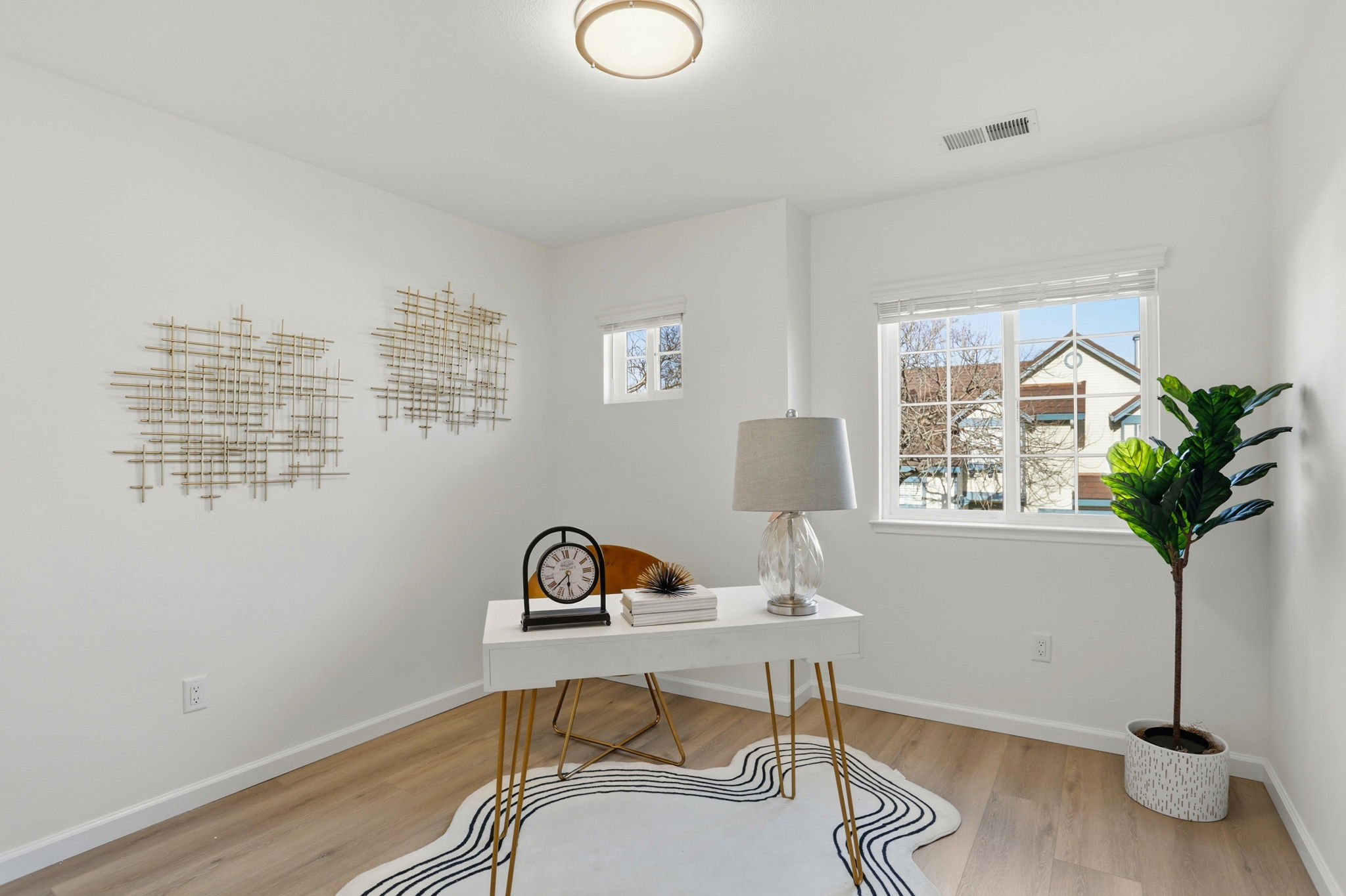 020_F8_1430 Cuciz Ln