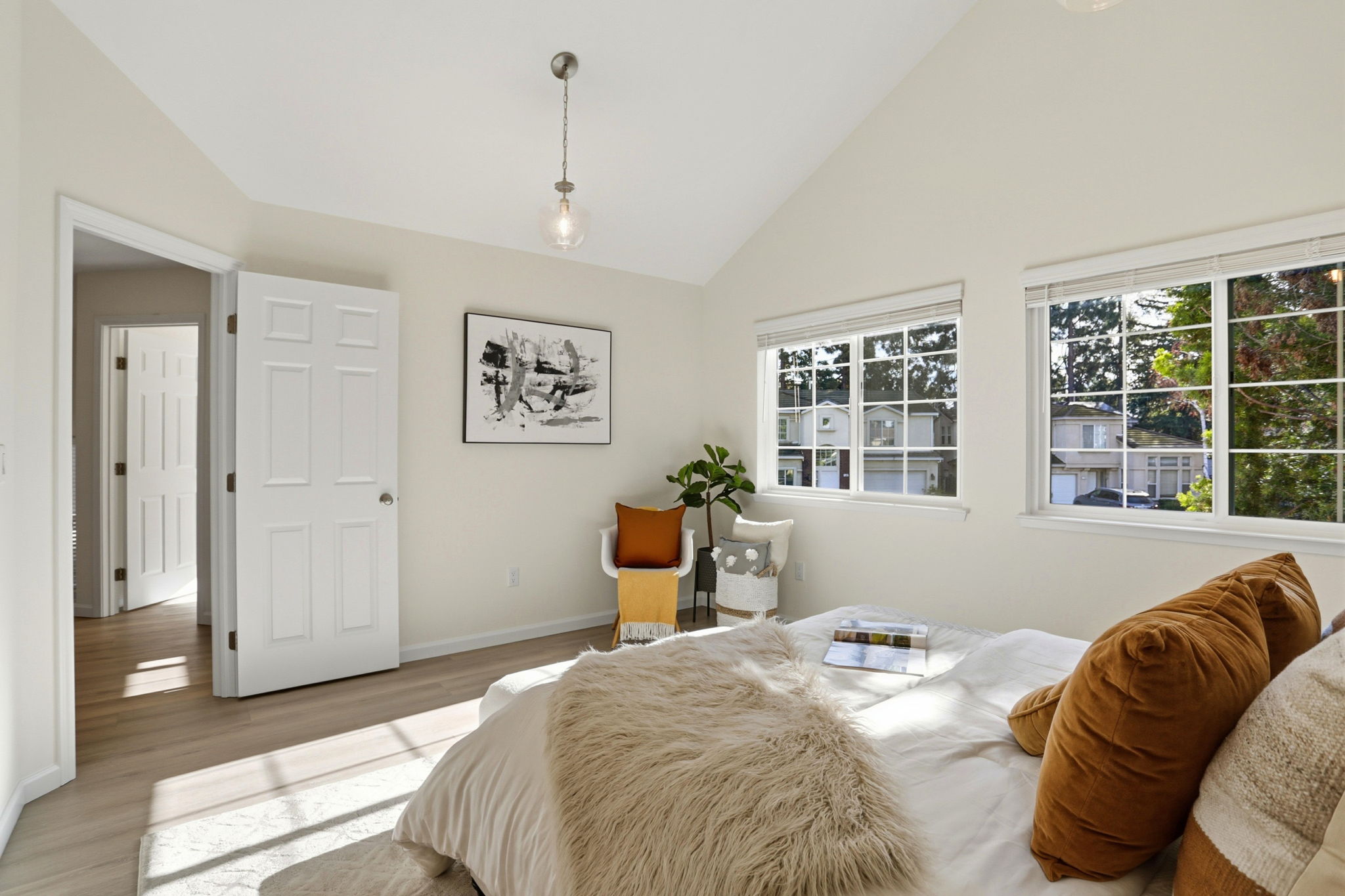 022_F8_1430 Cuciz Ln