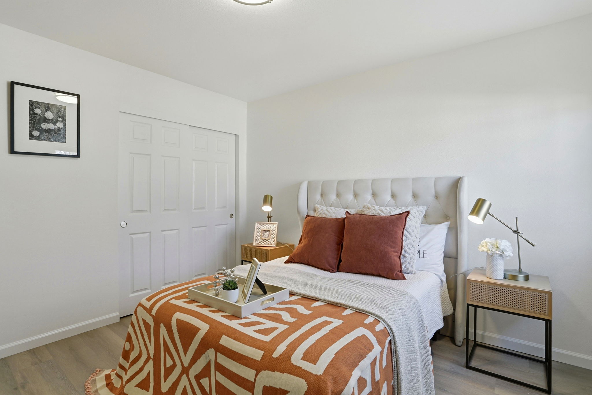 027_F8_1430 Cuciz Ln